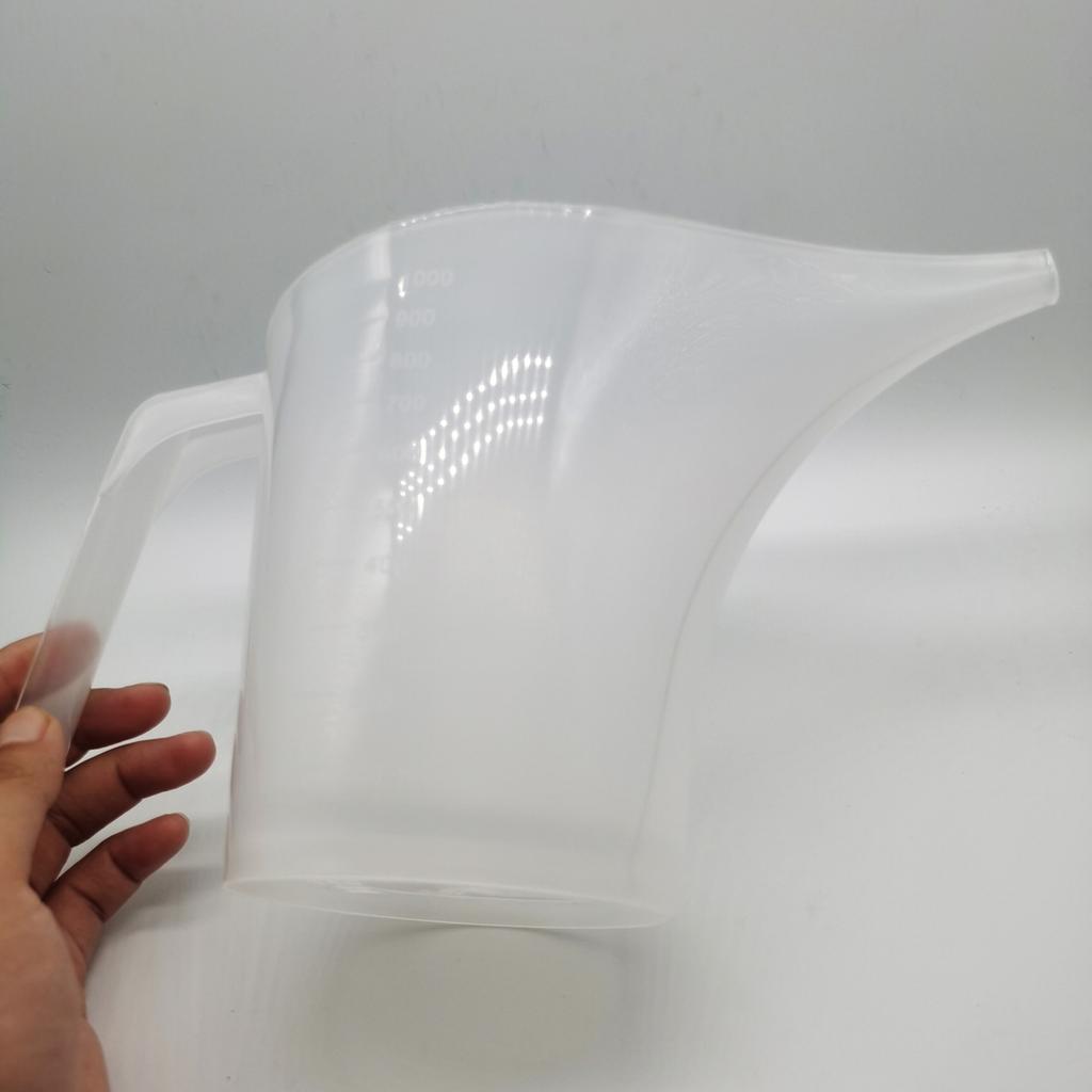 Easy Pour Measuring Cup with Funnel Spout Clear Plastic 1L Pastry Cake Making