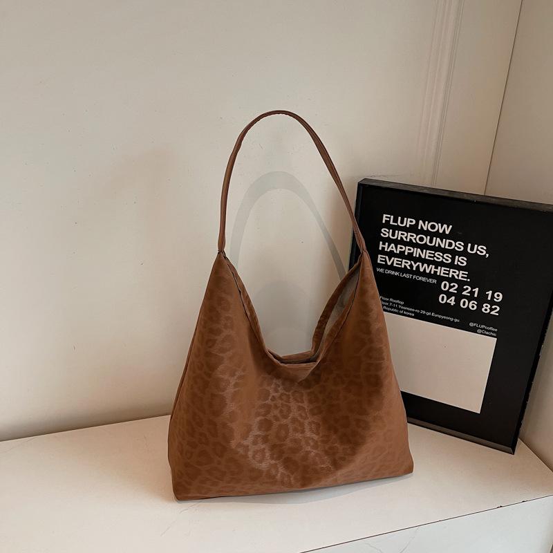 Commuter Retro Matte Leopard Print Bag Autumn New Fashionable Large-capacity Shoulder Bag Bucket Bag