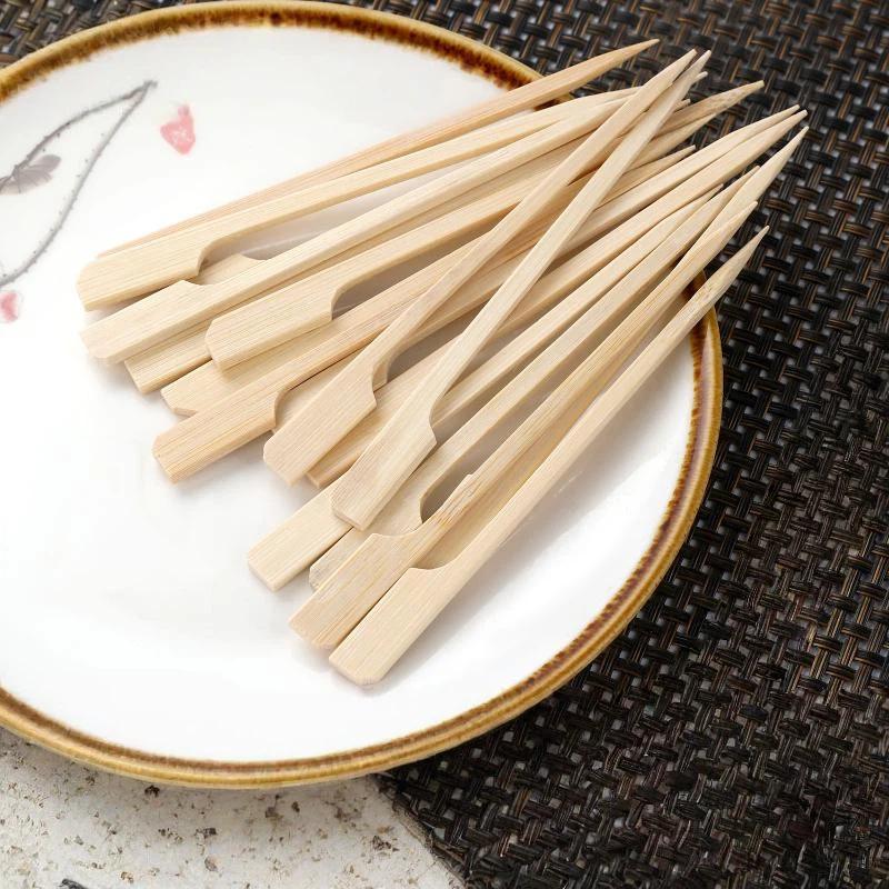 100Pcs Natural Disposable Bamboo BBQ Skewers Smooth Barbecue Sticks for Fruit Platter Kebab Grilling Picnic