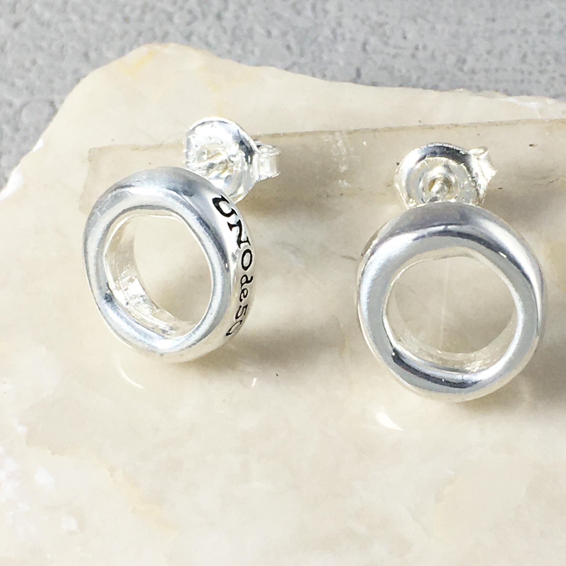 Geometric Women s Earrings: Silver-Plated UNOde50, 2024 Spanish Design, Antique Finish Antique Finish