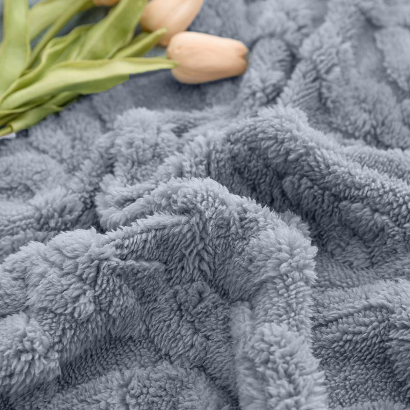 Cheap Bedspread For Bed Plush Velvet Warm Bed Cover Soft Blanket Soild Color Blanket Winter Home Decoration Sofa Bed Cover Home