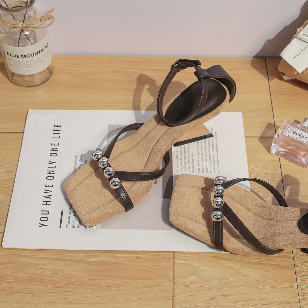 Grape mother summer new high-heeled sandals women summer wear not tired feet fashionable word with fairy style square head shoes