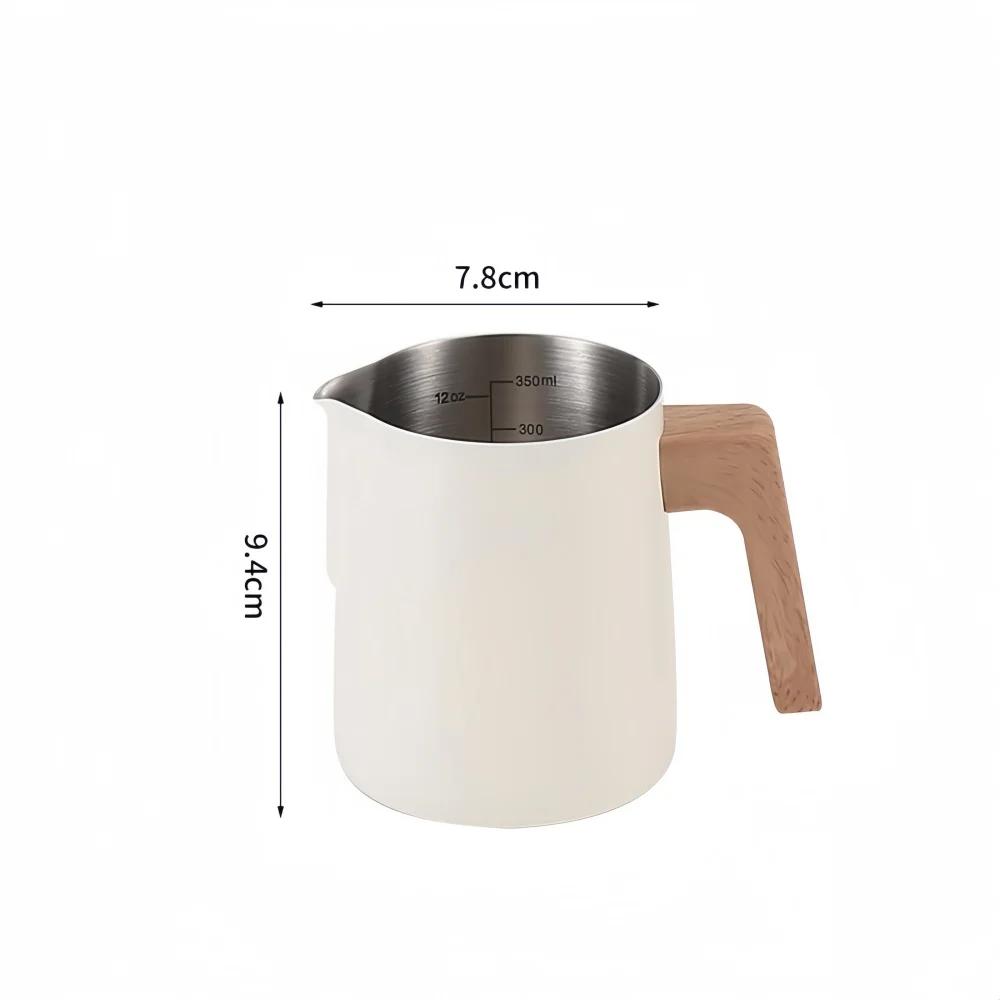 Jarra Jarra para Espumar Leche de Café Acero Inoxidable 304 Báscula de Precisión Mango con Textura de Madera Antiescaldado Utensilios de Café Profesionales