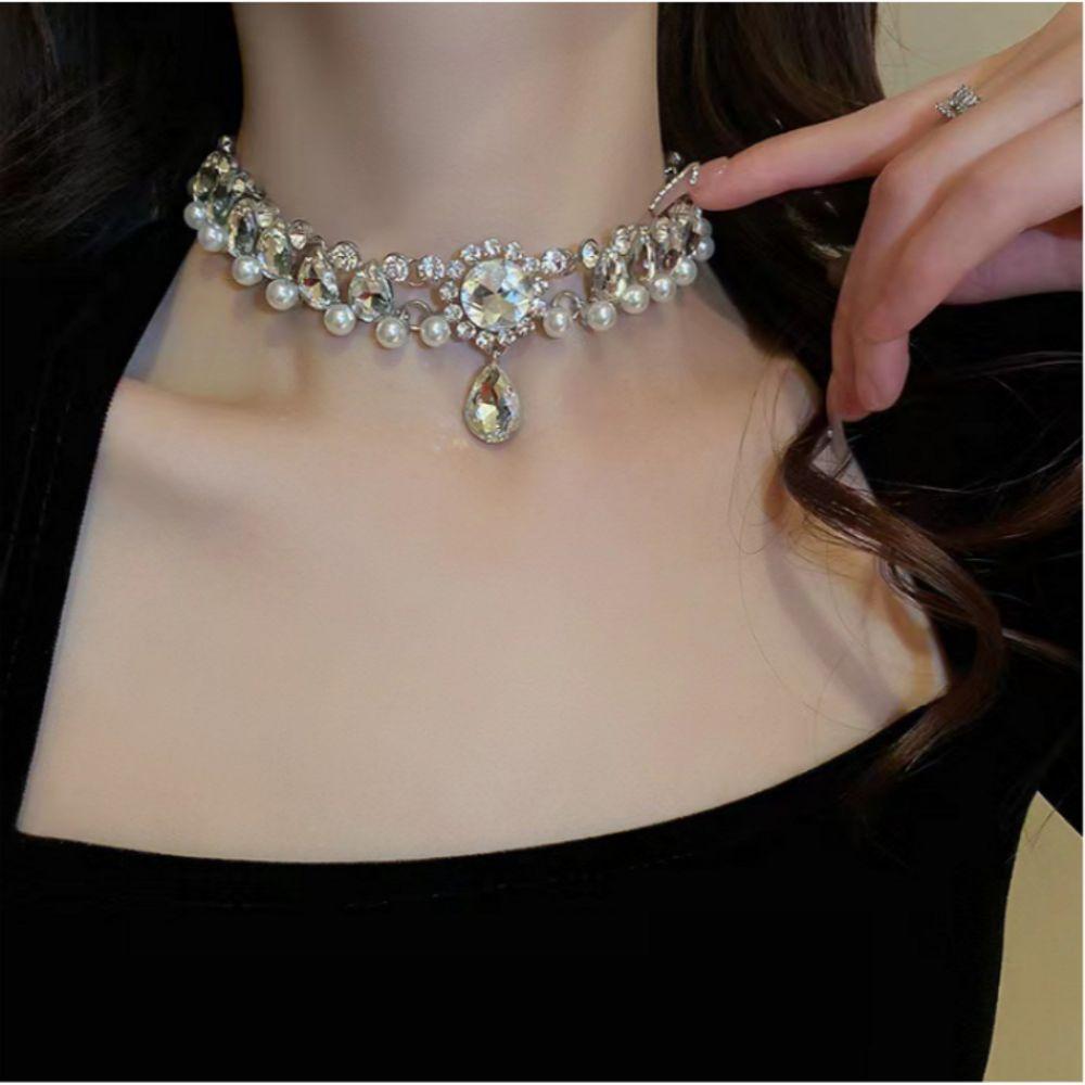 Cubic zirconia necklace, pearl jewelry, idol stage accessories, choker