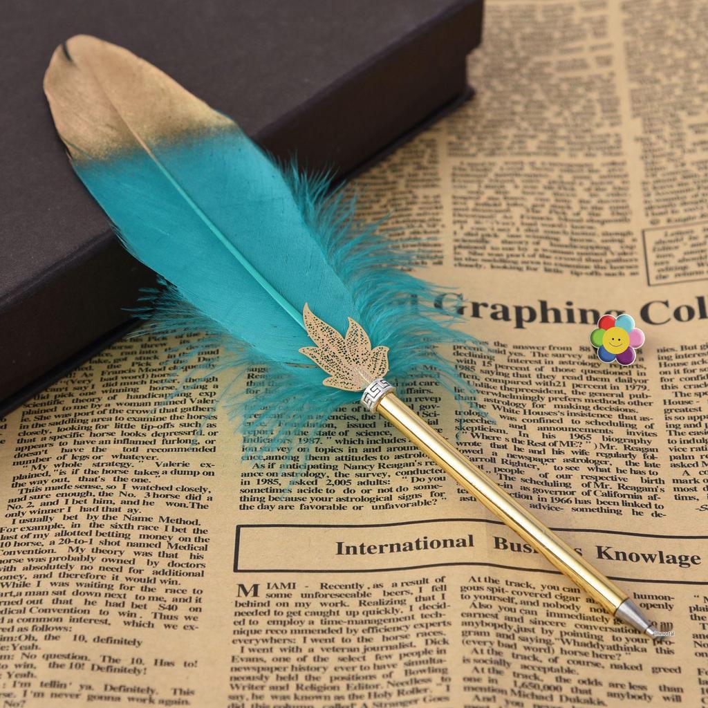 Maple Leaf Creative Quill Ballpoint Pen – Ideal Christmas Gift, Student Prize, Signature Pen, or Souvenir.