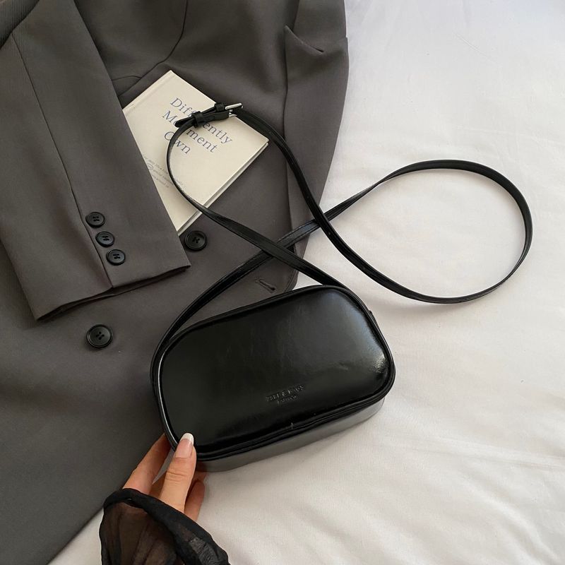 

Summer Fancy Accessible Luxury Work Clothing Niche Style Crossbody Small Bag Female 2025 New Style Silver Small Square Bag Mobile Phone Bag Small black square bag