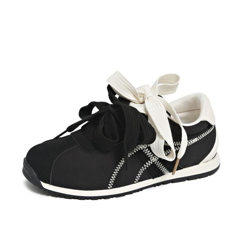 

Маленькие белые туфли женские весенние новые студенческие повседневные спортивные универсальные туфли Форреста Гампа 35 чёрный