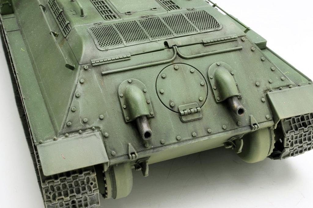 Platz Girls Panzer Movie Pravda střední škola plastikový model 1/35 & T-34/76 GP-28
