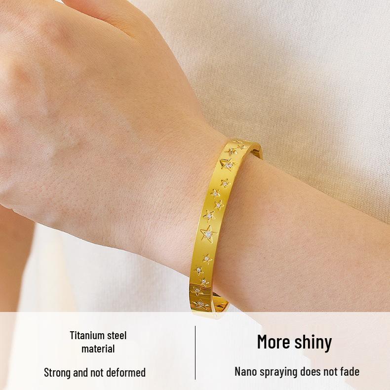 Gold Stainless Steel Bracelet with Zirconia-Inlaid Star Clasp