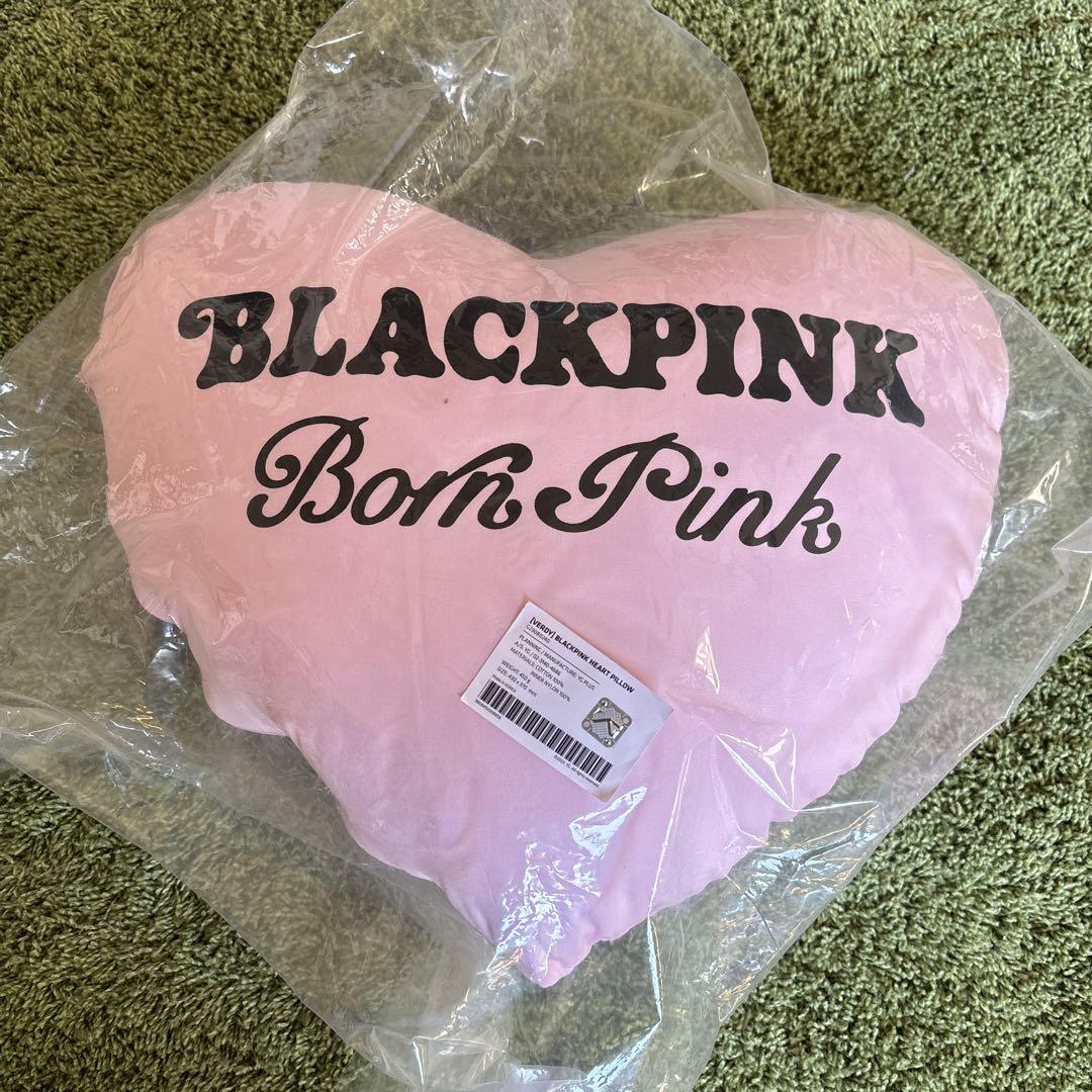 

[USED] BLACKPINK × VERDY cushion