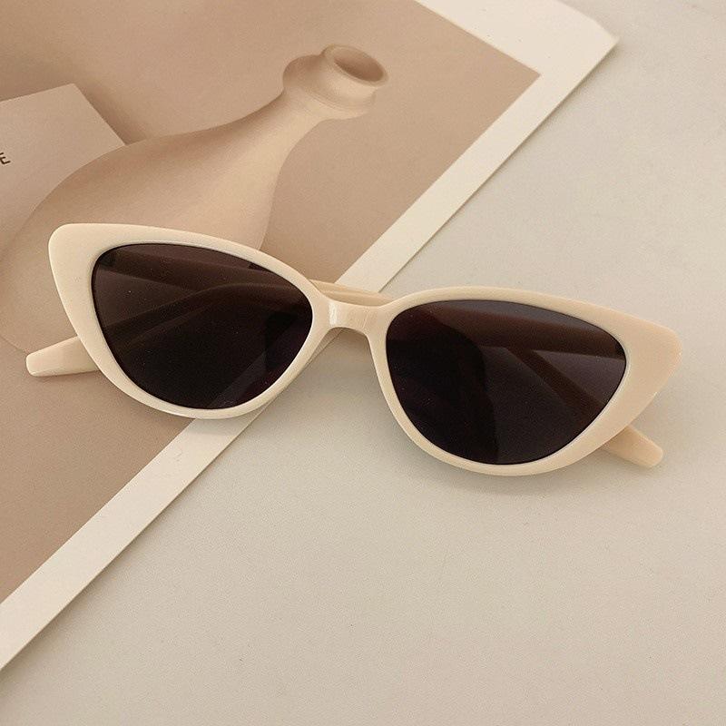 

Retro luxurious Cat Eye Sunglasses Women Small Frame Sun Protection Sun Glasses 90s Glasses UV400 Shades Women Summer Eyewear брудно-білий
