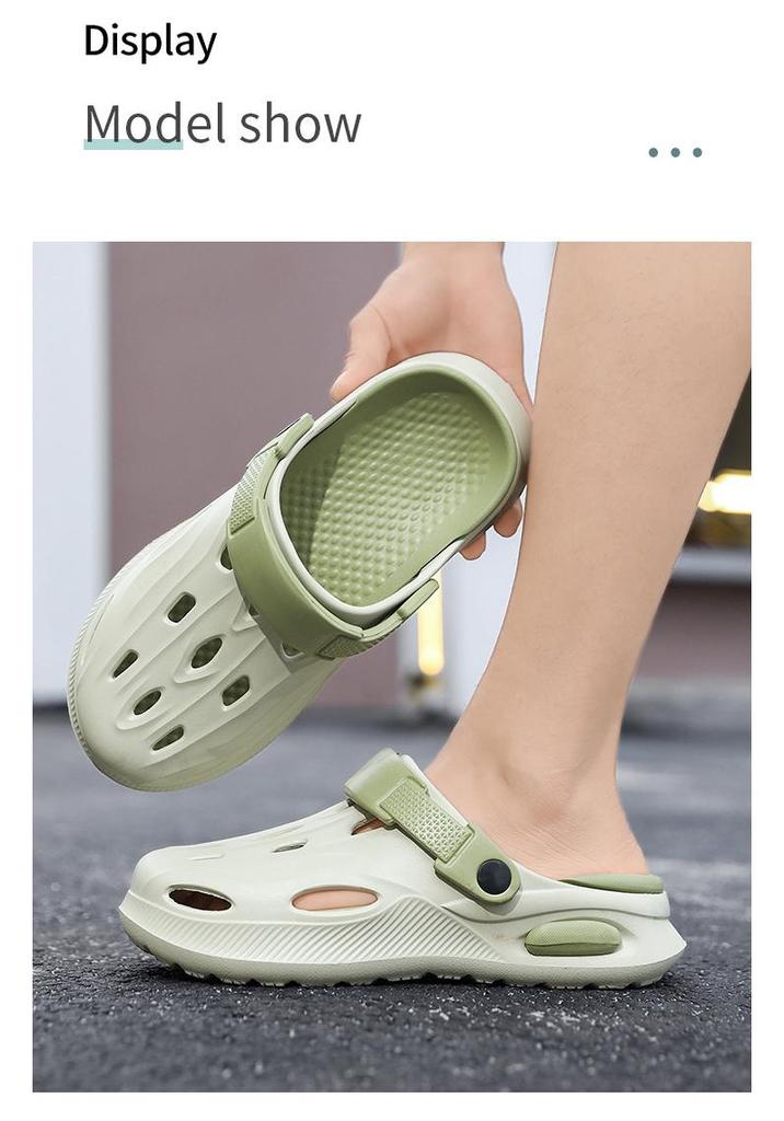 2025 Men's Summer Wear-Resistant Sports Clogs: Outdoor Closed-Toe Beach Sandals with Cushioned Comfort.