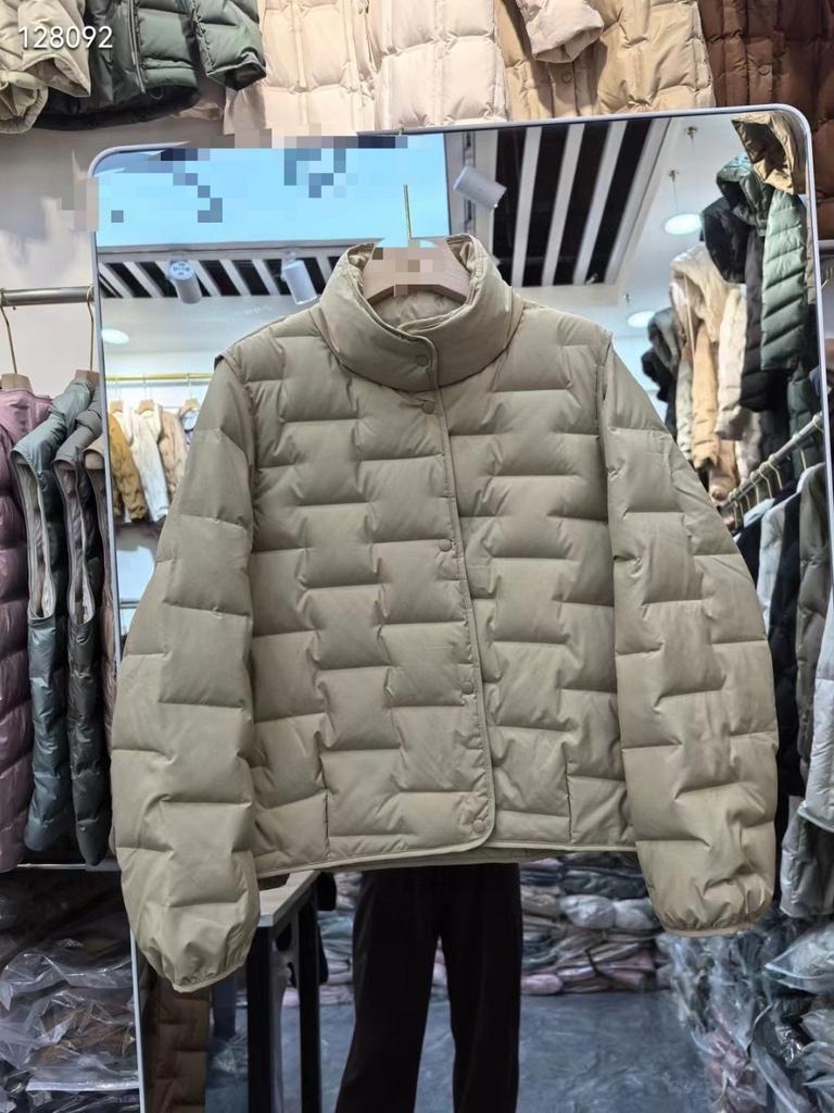 Stand-up Collar Light Down Jacket Women's Short Models New Winter Fashion Foreign Style Warm White Duck Down Jacket Tide