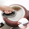 Bringing The Handle Diamond Sponge Wipe The Bottom of The Pan with Black Stains To Remove The Dirt To Pollute The Sponge Sand Block