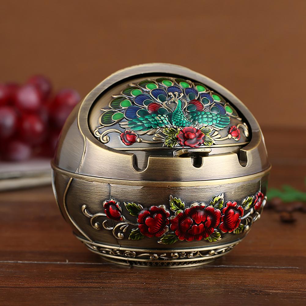 Retro Ashtray Household Cigarette Smoking Holder Home Decor Zinc Alloy Large Ash Holder with Lid for Home Friend Birthday Gift