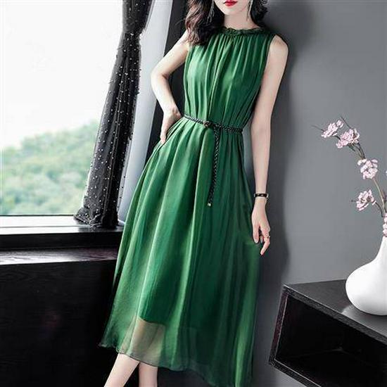 Elegant Waist-Cinching Sleeveless Chiffon Dress - Summer 2026 Collection