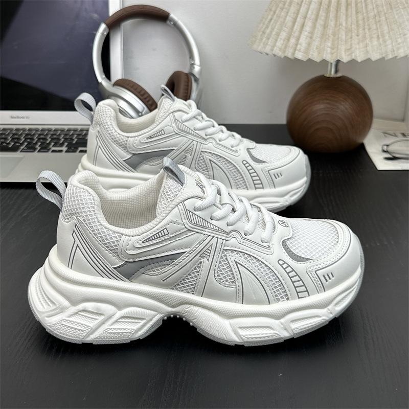 New Small Leather Dad Shoes Women's Autumn 2025 New White Platform Sneakers Breathable Height-increasing Shoes