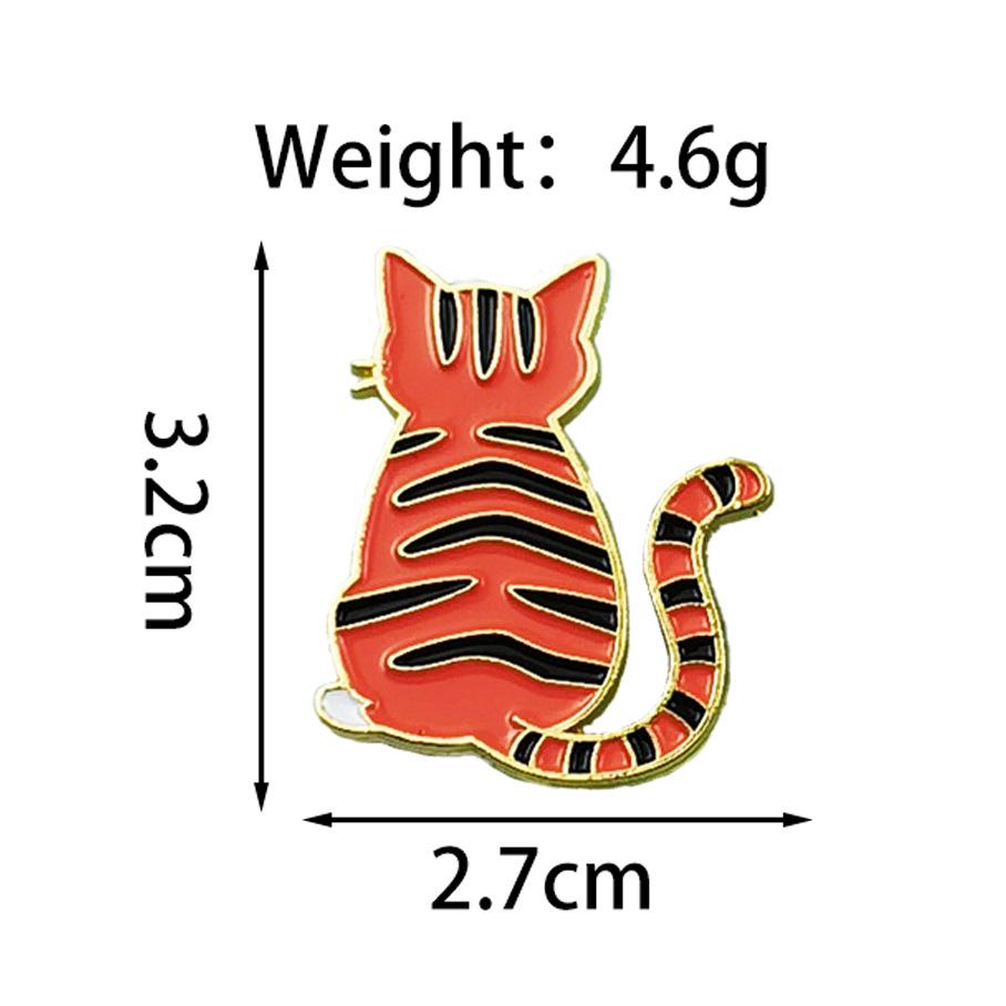 Creative Cartoon Cat Brooch: Cute, Versatile Metal Badge for Clothing, Hats, Bags