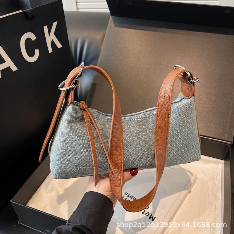 Stylish and Simple Denim Underarm Bag Casual Versatile Women's Bag Single Room Messenger Bag
