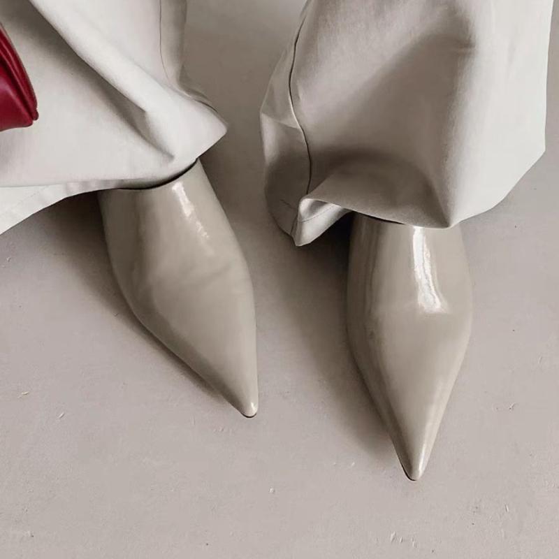 Fashion 2025 New Baotou Low Heel Liangtuo Women's Summer New Pointed Toe Deep Mouth Slip-on Anti-Slip Wear-Resistant Sandals