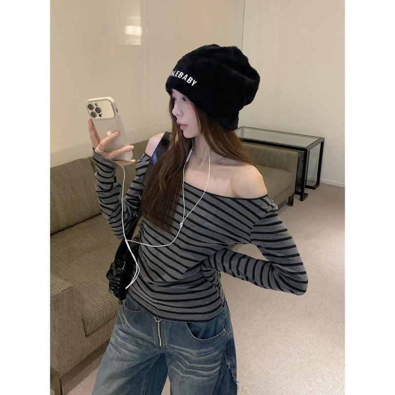 Contrasting color striped shoulder top women's spring slim-fitting off-the-shoulder Spice Girl style long-sleeved shirt with bottoming shirt