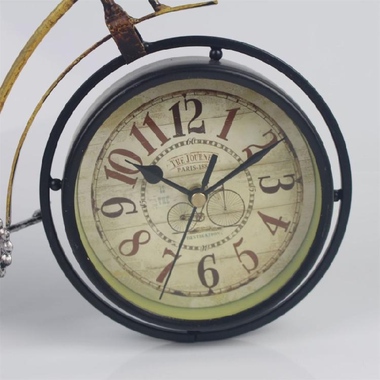 Stille Metall-Tischuhr Schreibtischuhr Dekorative Tischuhr Stille Tickenlose Uhr für Wohnzimmer Büro Dekorationen
