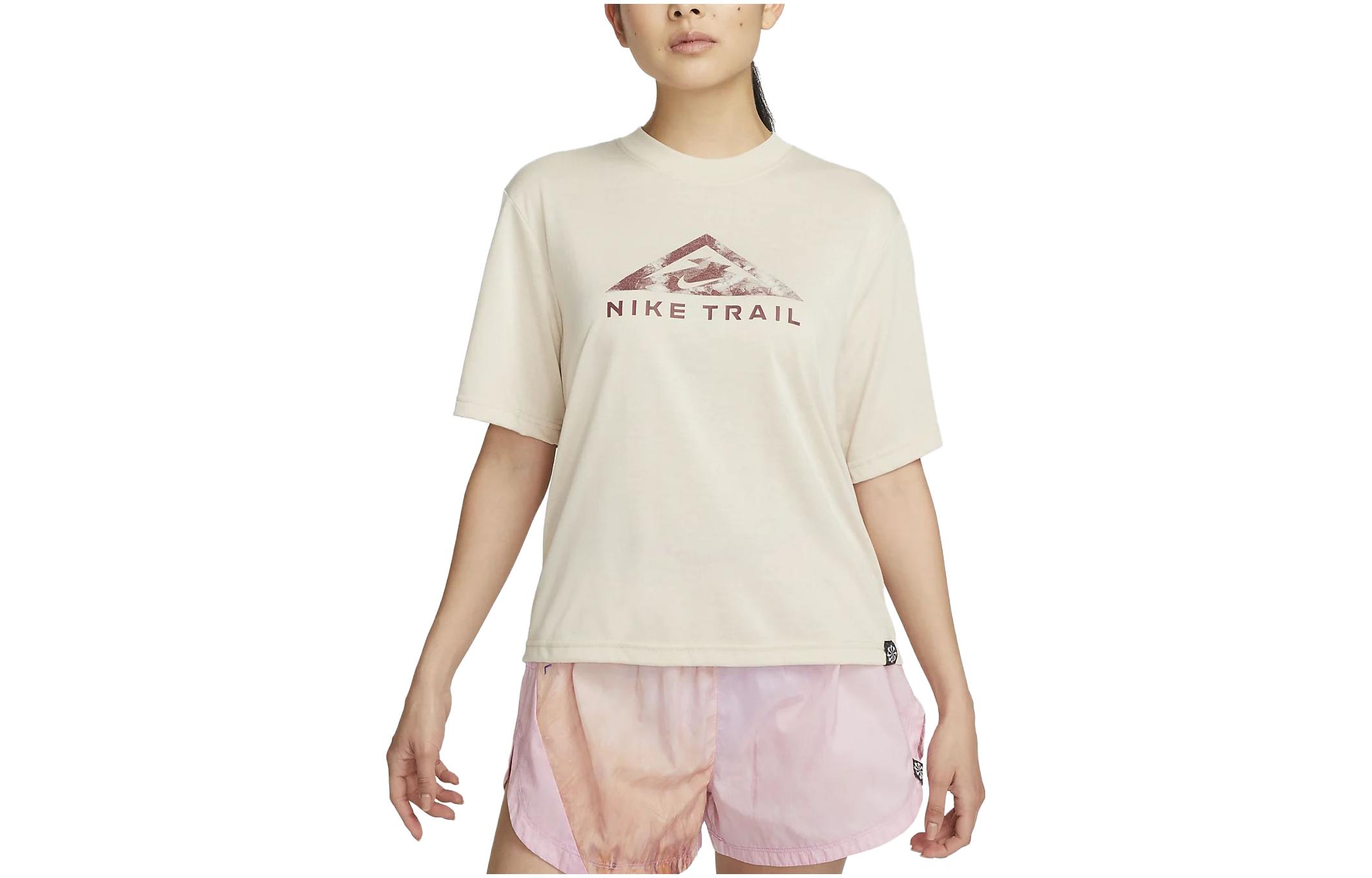 Nike T Shirt Women s Dune White DX7897-126 M