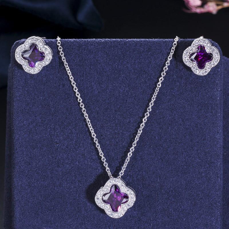 Micro-Set Zircon Pendant, Four-Leaf Clover Necklace, Lucky Grass Necklace, Stud Earrings.