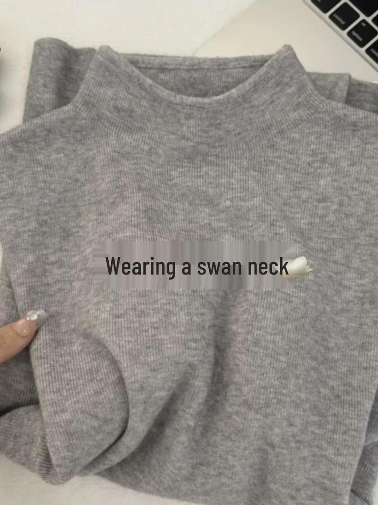 Stylish & Versatile: New Autumn/Winter Women's Knitted Long-Sleeve Top with Soft Half-High Neck