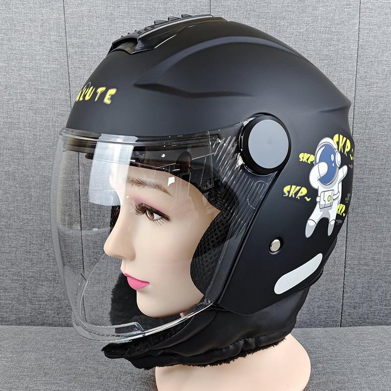 In Stock: 3C Certified Three-Quarter Half Helmet for Men & Women - Electric Scooter Safety Helmet for Autumn/Winter