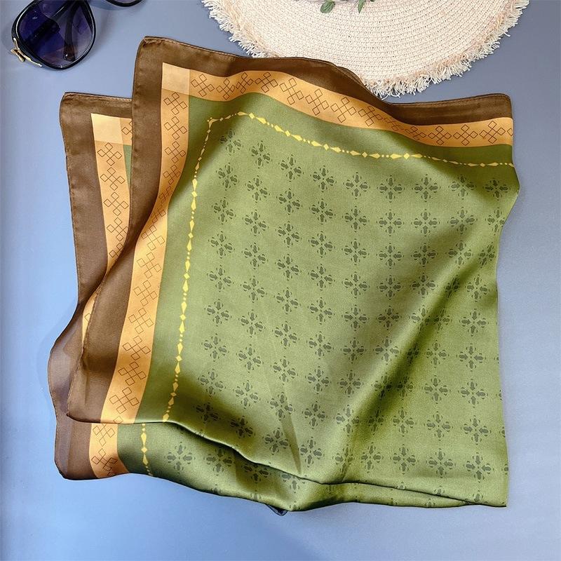 2024 New Fashion Print Square Scarf Women's Imitation Silk Scarf Casual Versatile Decoration Small Neck Scarf 70CMx70CM