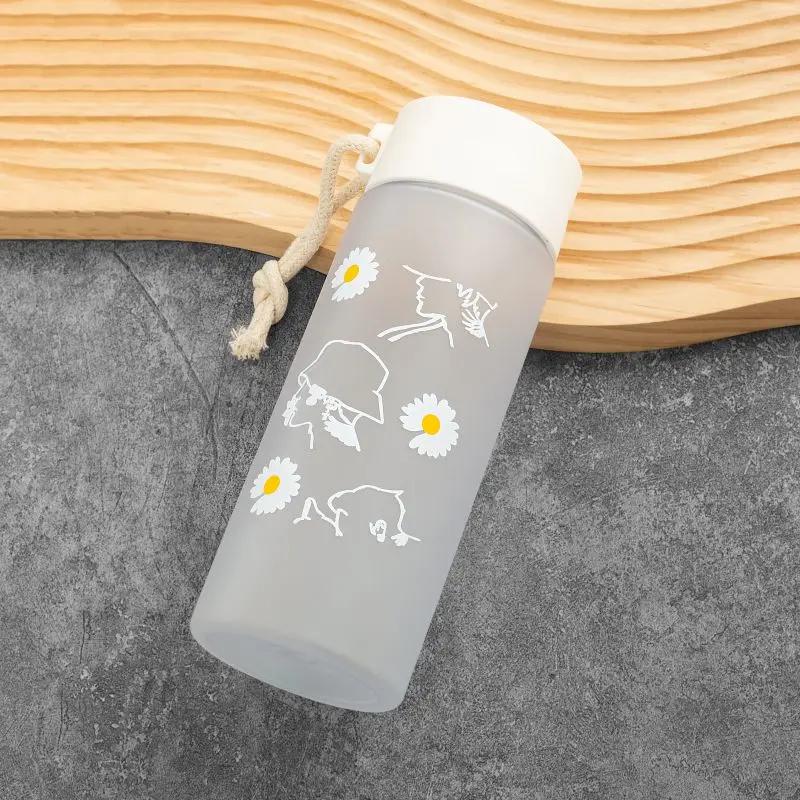 500ml Plastic Daisy Water Bottle with Portable Rope Travel Water Cup Juicing Bottles Tea Cup Female Student Creative Handy Cup