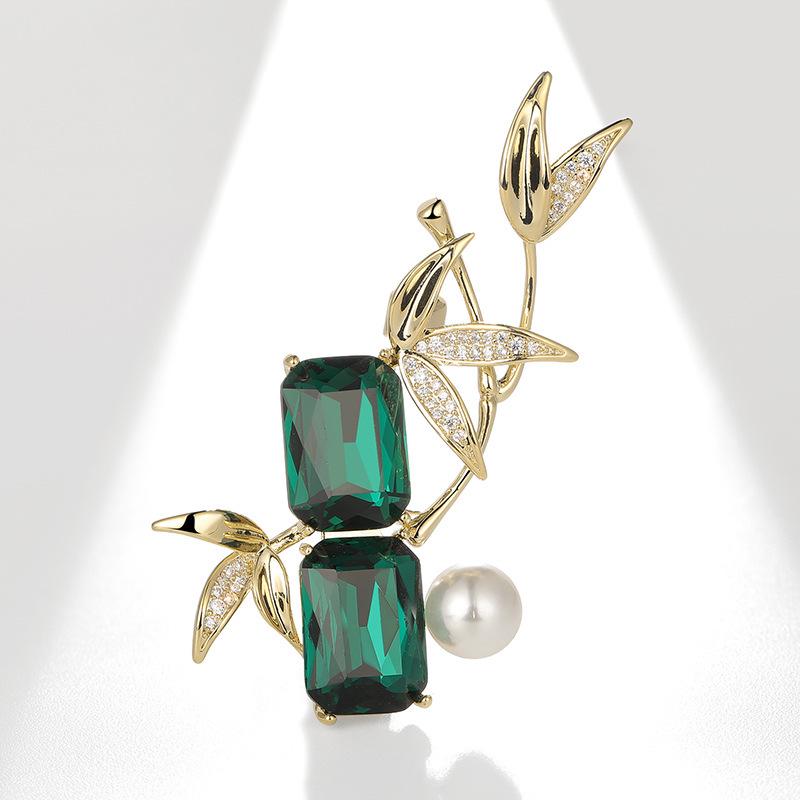 Elegant 2023 Chinese Style Bamboo Brooch with Zircon  Freshwater Pearl