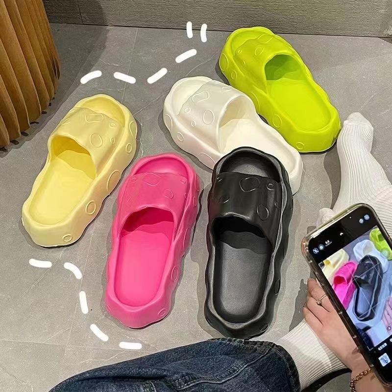 Slippers Women Wear Super Thick Soft Soles Step On Shit Feeling Summer Home Indoor Red Slippers Trend High-end Women's Shoes