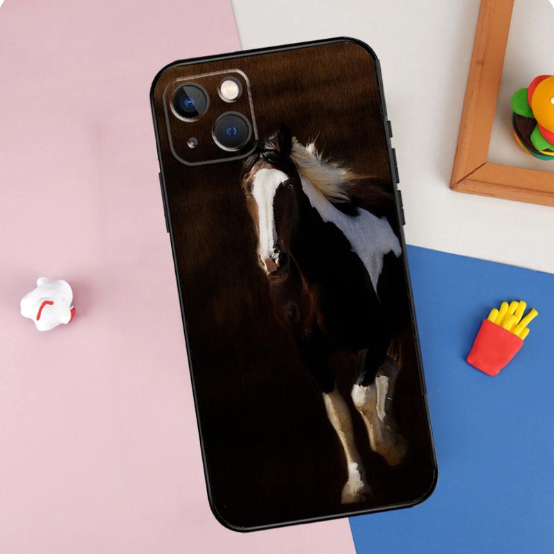 

Чехол для телефона с изображением бегущей лошади для iPhone 16 Pro Max 11 12 13 14 15 Pro Max Mini XR 16e 15 16 Plus Защитный корпус iPhone 11 Pro