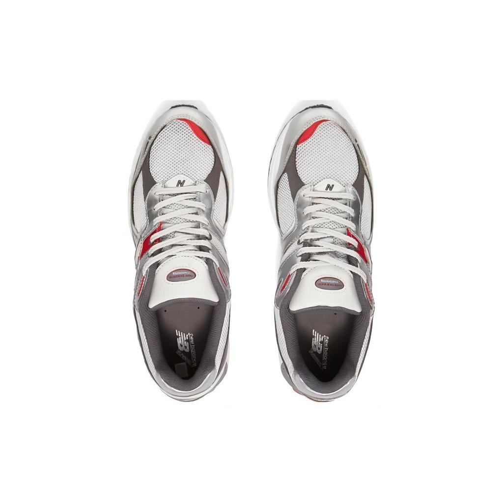 New Balance 2002R Argento Metallizzato Rosso Team Sneakers da Uomo M2002RLB