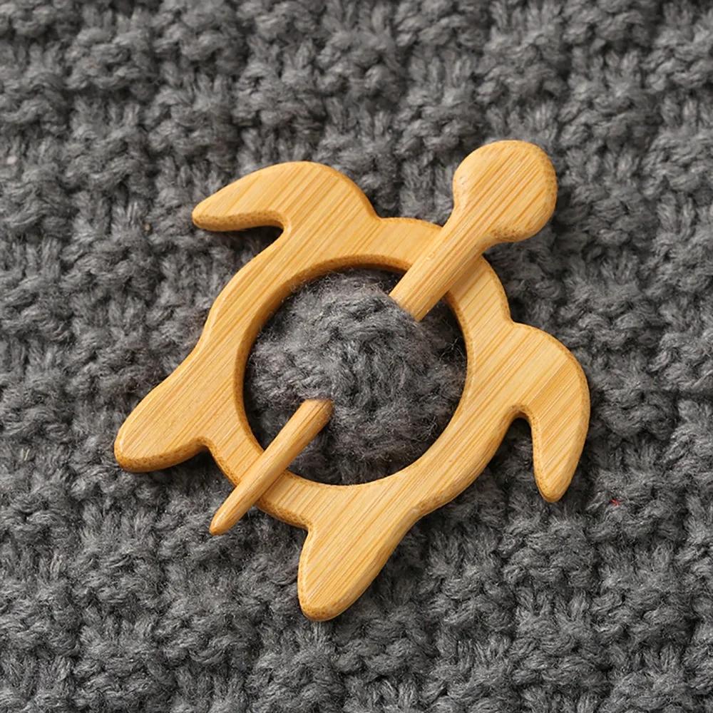 Niche Design Cute Trendy Bird Bear Rabbit Animal Flower Wooden Brooch Clothing Accessory Fashion Jewelry Women Brooch