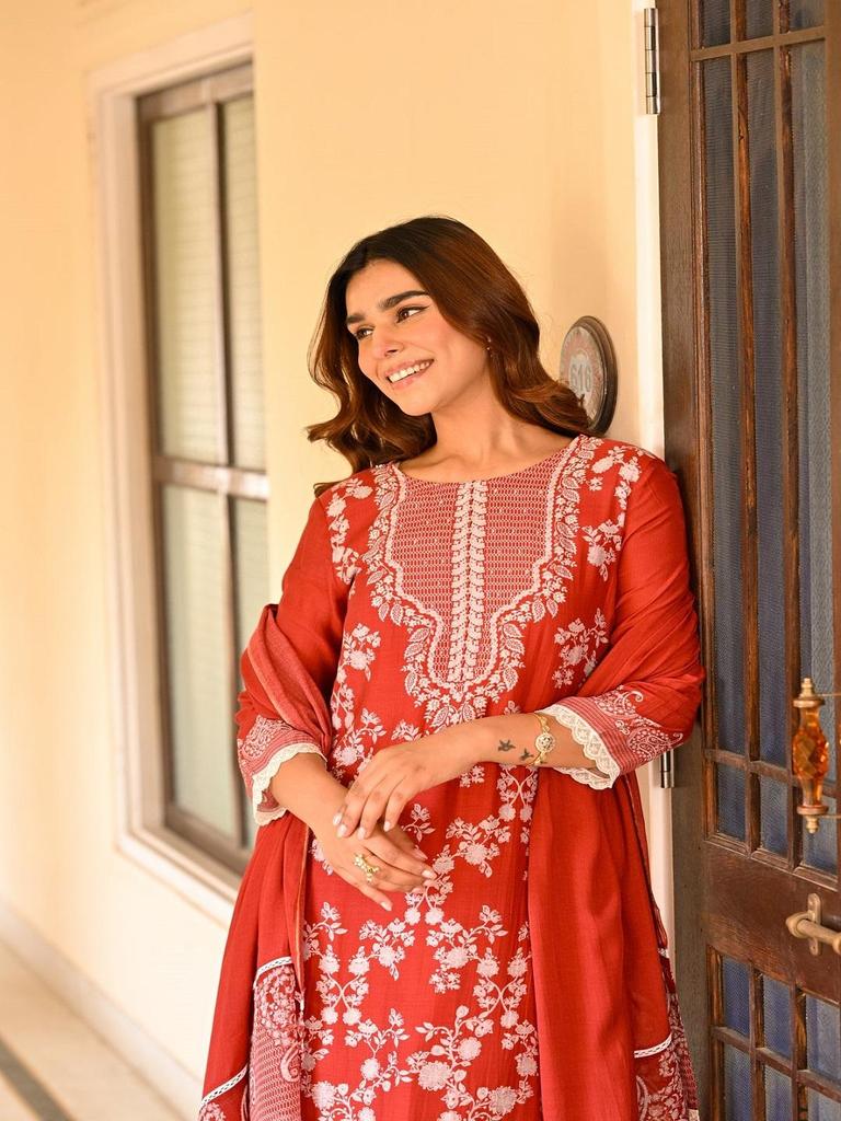 Women Red Kurta Set with Dupatta Printed Ethnic Suit Festive & Party Wear