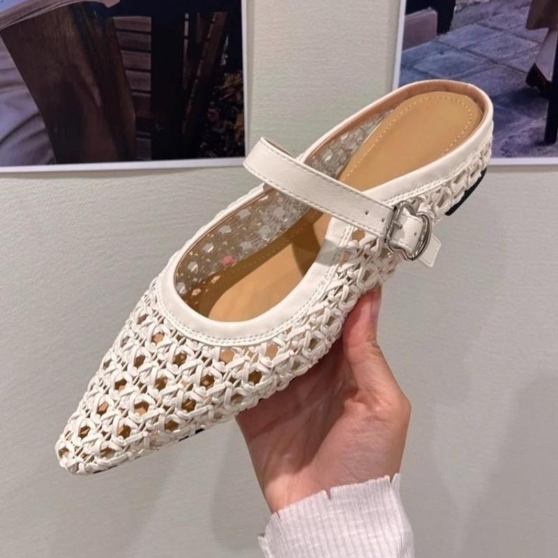 Mode Damenmode Baotou Hausschuhe Sommer Neu Spitzschuh Flacher Mund Netzstoff Metallschnalle Weiche Sohle Rutschfest Flache Schuhe