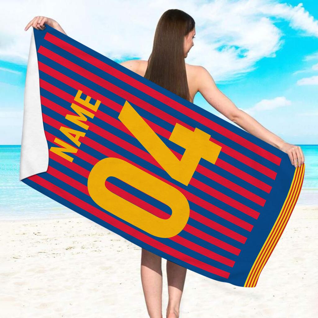 1 Stück Personalisierbares Strandtuch mit individuellem Logo und Fußball-Elementen, Teamlogo, Spieler-ID, Foto-Personalisierung Strandtuch