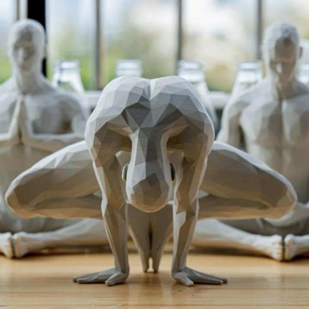 3D Yoga Pose Figurine – Male Plastic Desktop Ornament for Home & Office Decor