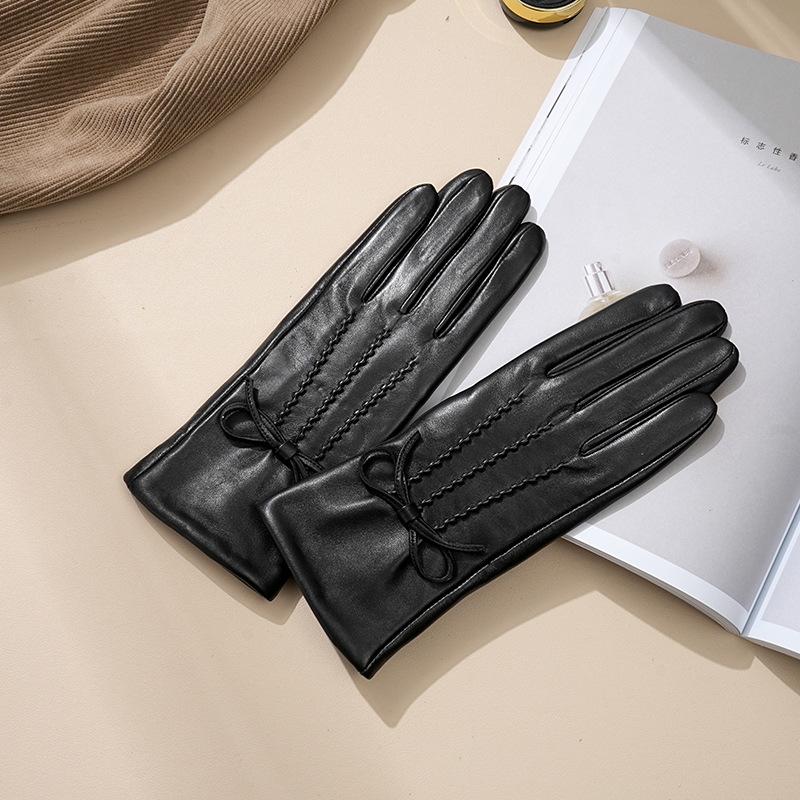 

Women s fleece thickened touch screen driving and cycling repair Korean version bow wind and cold m [generally worn on the palm] чёрный