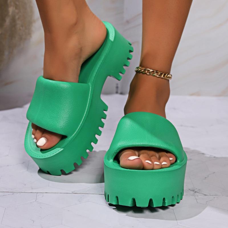 נעלי בית נשים עקבים בינוניים פלטפורמה נעליים נוחות שמלת קז'ואל חוף כפכפי סנדלים חדש 2024 קיץ הליכה מותג סליידס פאם