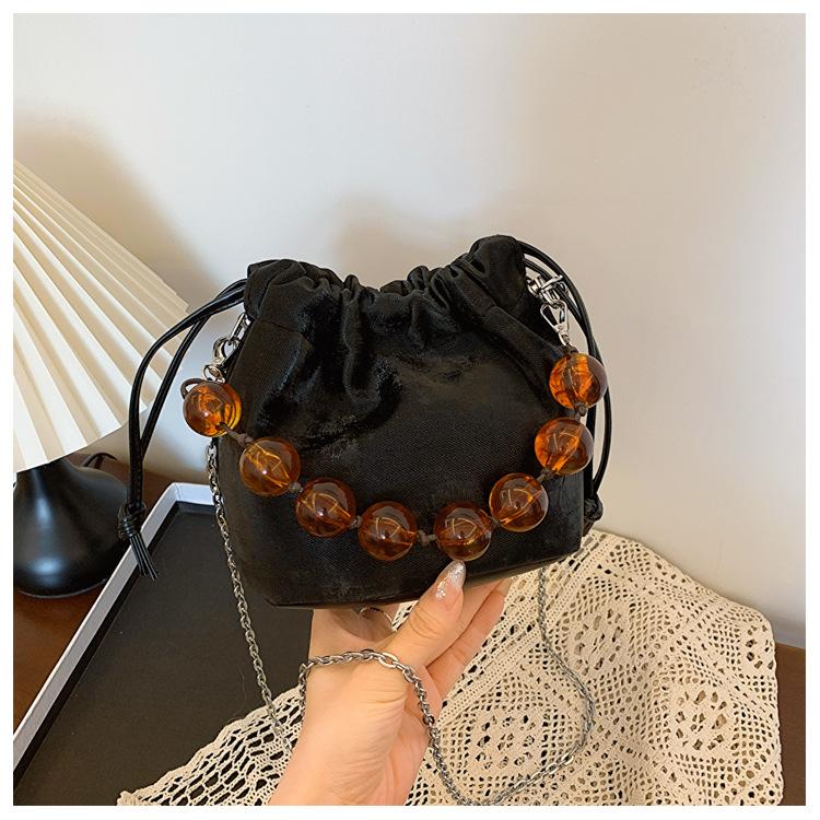 

Сумка сумка жіночий нішевий дизайн Корейська версія персоналізованої простої сумки для відпочинку модна сумка через плече на ланцюжку чорний