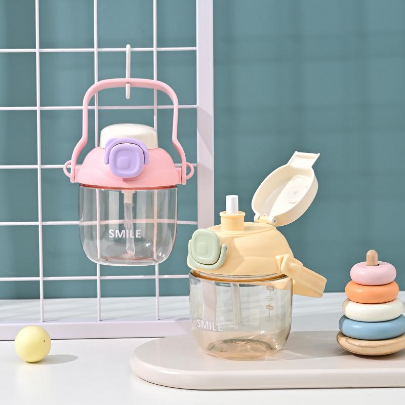 Large Capacity Cute Straw Plastic Cup 830ml Student Sports Kettle Gift Milk Tea Bucket Handle Outdoor Drinking Glass