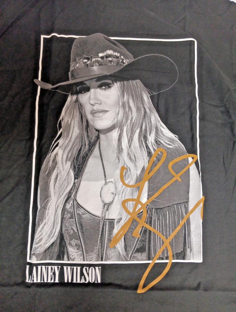 Large Lainey Wilson Portrait Black T-Shirt Men's Graphic 100% Cotton Country Unisex T-Shirt