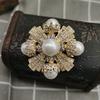 Women Men Vintage Palace Style Pearl Crystal Cross Brooches Badges Retro Baroque Unisex Alloy Suit Clothing Accessories Pins