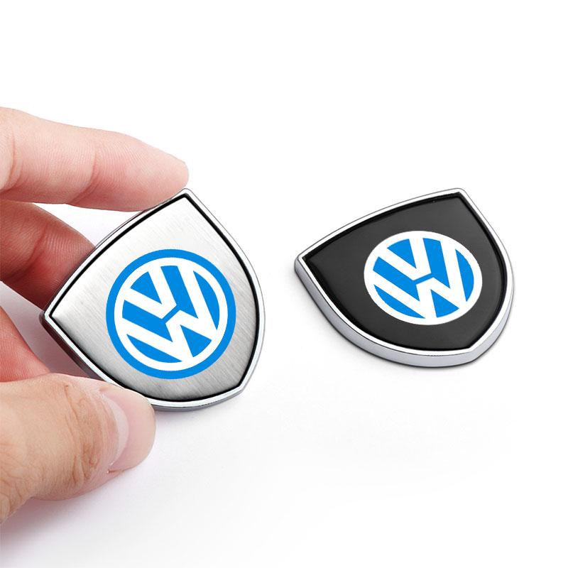 1 stk 3D Metall Auto Dørskjold Emblem Bil Karosserimerke Klistremerke For Volkswagen Tiguan Golf-4 5 6 7 MK6 B5 B6 B7 Jetta Lavida Polo Tiguan Passat