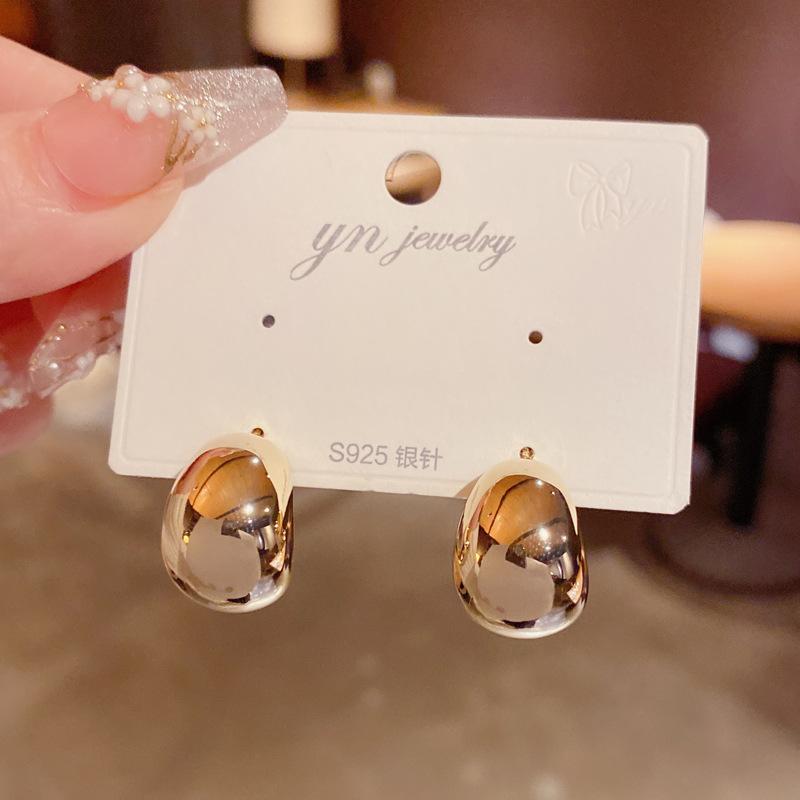 Versatile Cold Style Fashionable Simple C-shaped Earrings 1 pair