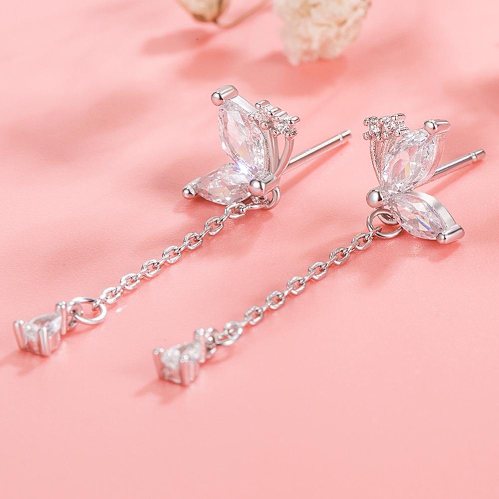 

Бабочка Пуссеты Летающая Бабочка Форма Кисточка Дизайн Модные Изящные Украшения Для Ушей Милые